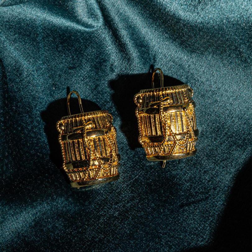 Boucle d'oreille dormeuse "Gwo KA" - Plaqué Or