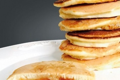Les pancakes  fourrés à la confitures exotiques